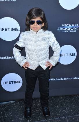 Bilder des Tages May 23, 2017 - Hollywood, California, U.S. - Michael Mourra attends The Lifetime Premiere of Michael Jackson Searching for Neverland held at the Avolon in Hollywood, California on May 23, 2017. 2017 Hollywood U.S. - ZUMAl86_ 20170523_zaf_l86_009 Copyright: xDavexLongendykex