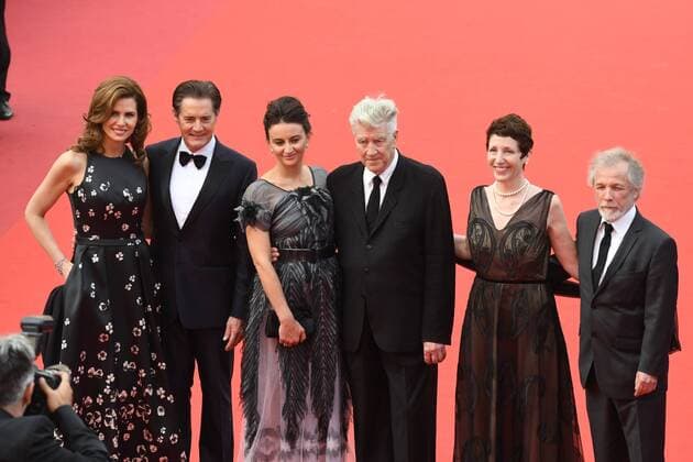 218003 Serge Arnal Starface 2017-05-25 Cannes France 70eme Festival International du Film de Cannes. Montee des Marches du film Twin Peaks . 70th International Cannes Film Festival. Red Carpet of Twin Peaks movie Lynch, David; MacLachlan, Kyle; Gruber, Desiree; Stofle, Emily  Copyright: xSergexArnalx xStarfacex STAR_218003_007