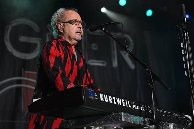 Foreigner - 40th-Anniversary-Tour am 25.05.2017 in der Jahrhunderthalle in Frankfurt am Main Die britisch-amerikanische Rockband Foreigner spielt am 25.05.2017 in der Jahrhunderthalle in Frankfurt am Main. Mick Jones ( Gitarrist ) xRx