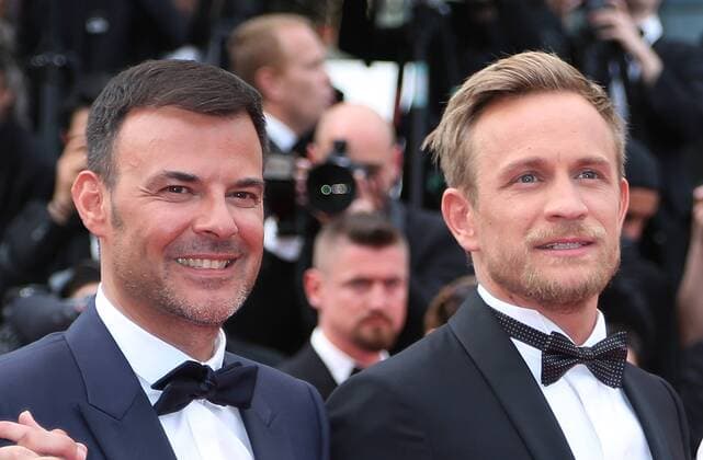 Francois Ozon (L) and Jeremie Renier arrive on the red carpet before the screening of the film L amant double during the 70th annual Cannes International Film Festival in Cannes, France on May 26, 2017.  CAN20170526082 DAVIDxSILPA