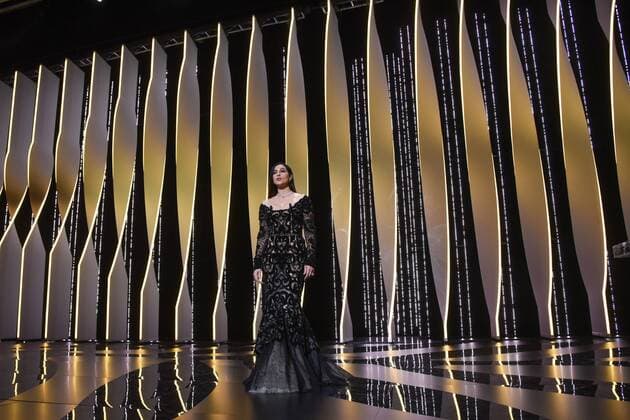 Bilder des Tages 218098 Serge Arnal Starface 2017-05-28 Cannes France 70eme Festival International du Film de Cannes. Ceremonie. 70th International Cannes Film Festival. Closing ceremony Bellucci, Monica  Copyright: xSergexArnalx xStarfacex STAR_218098_019