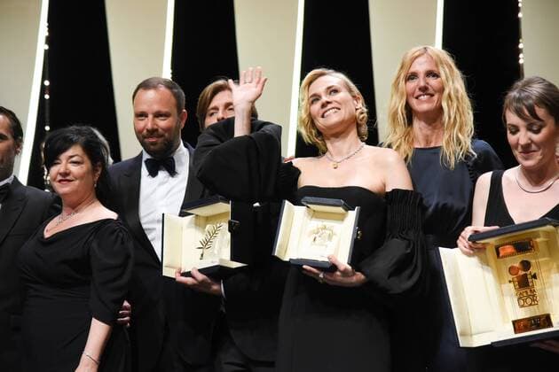 Bilder des Tages 218098 Serge Arnal Starface 2017-05-28 Cannes France 70eme Festival International du Film de Cannes. Ceremonie. 70th International Cannes Film Festival. Closing ceremony Kruger, Diane  Copyright: xSergexArnalx xStarfacex STAR_218098_031