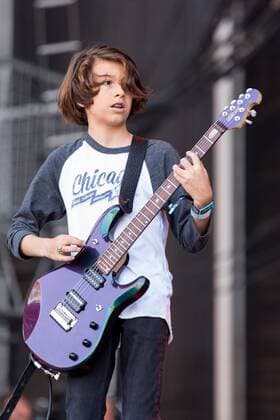 May 28, 2017 - Napa, California, U.S - BASTIAN EVANS of The Helmets during the BottleRock Napa Valley Music Festival in Napa, California Napa U.S. - ZUMAs135 20170528_zap_s135_065 Copyright: xDanielxDeSloverx