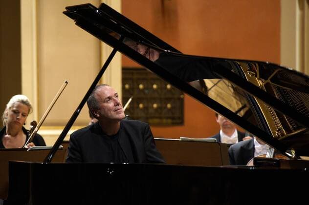 German pianist Alexander Lonquich performs with Austrian orchestra Camerata Salzburg during the Music Festival Prague Spring in Prague, Czech Republic, June 1, 2017. (CTKxPhoto KaterinaxSulova) CTKPhotoP201706011078101  suk3