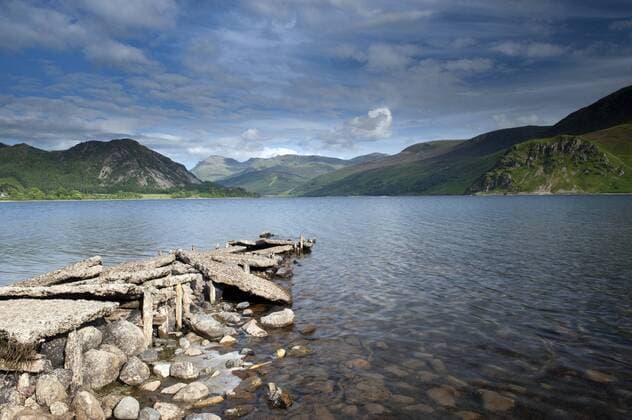 UNESCO-Welterbe: Englischer Lake District in Großbritannien Ennerdale Water in the Lake District National Park, England. waynexHutchinsonx xwww.farm-images.co.ukx x07855x416060 1022_13_4 WH 5854