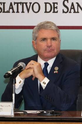 80. Mexikanisch-Amerikanisches Interparlamentarisches Treffen in Mexiko June 5, 2017 - Mexico - EUM20170605NAC16.JPG.CIUDAD DE MEXICO.- Politics Politica-Mex-EU.- El congresista estadounidense, Michael, durante la 80 Reunion Interparlamentaria Mexico-Estados Unidos, llevada a cabo este lunes 5 de junio de 2017 en el recinto legislativo de San Lazaro. Foto: Agencia EL UNIVERSAL RCC. Mexico  - ZUMAu78_ 20170605_zaf_u78_061 Copyright: xBerenicexFregosox