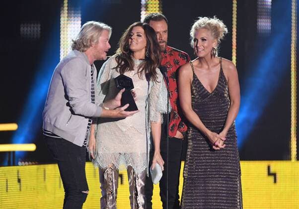 June 7, 2017 - Nashville, TN, USA - 07 June 2017 - Nashville, Tennessee - Karen Fairchild, Kimberly Schlapman, Jimi Westbrook, and Phillip Sweet, Little Big Town. 2017 CMT Music Awards held at Music City Center. Photo Credit: AdMedia Nashville USA - ZUMAa123 20170607_zaa_a123_184 Copyright: xLauraxFarrx