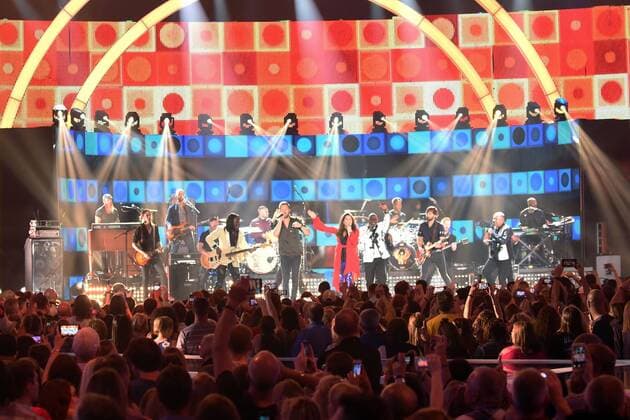 June 7, 2017 - Nashville, TN, USA - 07 June 2017 - Nashville, Tennessee - Hillary Scott, Charles Kelley, Dave Haywood, Lady Antebellum, Earth Wind and Fire. 2017 CMT Music Awards held at Music City Center. Photo Credit: AdMedia Nashville USA - ZUMAa123 20170607_zaa_a123_493 Copyright: xLauraxFarrx