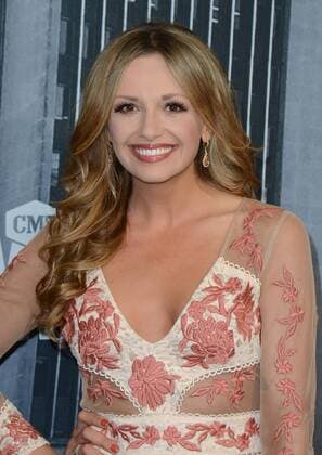 June 7, 2017 - Nashville, TN, USA - 07 June 2017 - Nashville, Tennessee - Carly Pearce. 2017 CMT Music Awards held at Music City Center. Photo Credit: AdMedia Nashville USA - ZUMAa123 20170607_zaa_a123_667 Copyright: xTonyaxWisex