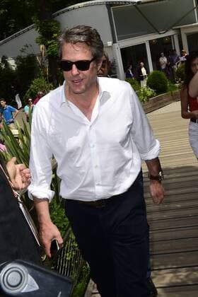 Hugh Grant CELEBRITES : Roland Garros 2017 - Internationaux de France - 08 06 2017 JBAutissier Panoramic 