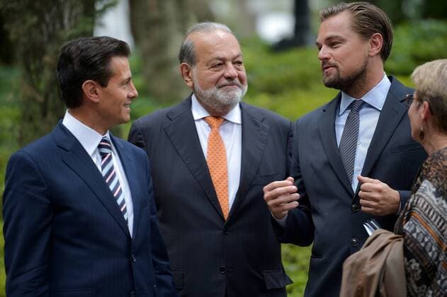 June 9, 2017 - Mexico City, DF, Mexico - Mexican President Enrique Pena Nieto, left, actor Leonardo DiCaprio and Mexican billionaire Carlos Slim, center, discuss saving the Vaquita, a critically endangered porpoise native to Mexico s Gulf of California, at the presidential palace Los Pinos June 8, 2017 in Mexico City, Mexico. DiCaprio is joining forces with Pena Nieto and Slim to try and save the Vaquita from extinction. Mexico City Mexico - ZUMAp138 20170609_zaa_p138_010 Copyright: xJulioxCesarxHernandezxReyesx