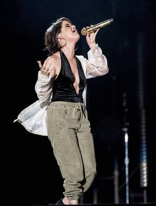 Jun. 10, 2017 - Nashville, Tennessee; USA - Singer MAREN MORRIS performs at Nissan Stadium as part of the 2017 CMA Music Festival that is taking place in downtown Nashville. The four day country music festival will attract thousands of fans from around the world to see a variety of artist on multiple stages. Copyright 2017 . Nashville USA - ZUMAm78_ 20170610_zaf_m78_033 Copyright: xJasonxMoorex