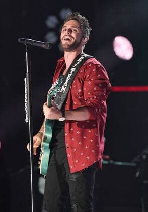 June 10, 2017 - Nashville, Tennessee, United States - 10 June 2017 - Nashville, Tennessee - Thomas Rhett. 2017 CMA Music Festival Nightly Concert held at Nissan Stadium. Photo Credit: Laura Farr AdMedia Nashville United States - ZUMAa123 20170610_zaa_a123_512 Copyright: xLauraxFarr Admediax