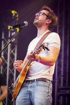 AUT, 2017-06-09; Kufstein unlimited_2017_Westoesterreichs groesstes Rock und Pop Festival-Tag 2 unter anderem mit der Band Flowrag, Lemo und der Songkontestgewinnerin LENA Meyer Landrut ; im Bild zu sehn der oesterreichische Songwriter und Saenger LEMO;