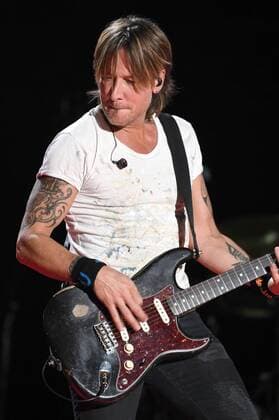 June 11, 2017 - Nashville, Tennessee, United States - 11 June 2017 - Nashville, Tennessee - Keith Urban. 2017 CMA Music Festival Nightly Concert held at Nissan Stadium. Photo Credit: Dara-Michelle Farr AdMedia Nashville United States - ZUMAa123 20170611_zaa_a123_246 Copyright: xDara-MichellexFarr Admediax