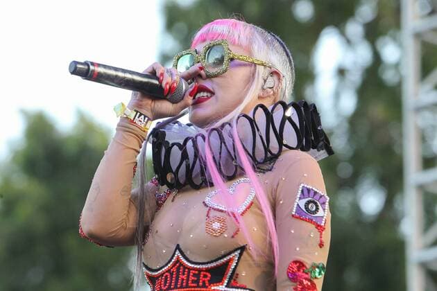Brooke Candy (27), die Sängerin bei ihrem Auftritt bei der LA Pride Music Festival and Parade am 11.06.2017 in West Hollywood, Los Angeles LA Pride Music Festival and Parade 2017 in West Hollywood, Los Angeles 