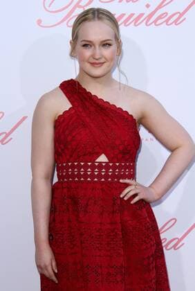 218490 AdMedia Starface 2017-06-12 CA Los Angeles Etats-Unis 12 June 2017 - Los Angeles, California - Emma Howard. The Beguiled Premiere held at the Directors Guild of America.  Copyright: xAdMediax STAR_218490_015