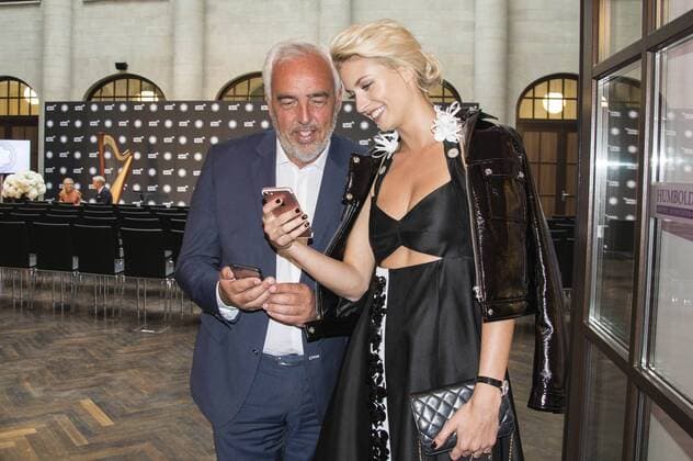 Hans-Reiner Schröder und Lena Gercke bei der Verleihung des Montblanc de la Culture Arts Patronage Award 2017 im Humboldt Carre. Berlin, 13.06.2017 Foto:xK.xWernerx xFuturexImage