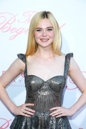 Elle Fanning bei der The Beguiled Film Premiere am 12.06.2017 in Los Angeles The Beguiled Los Angeles Premiere in Los Angeles, 2017 