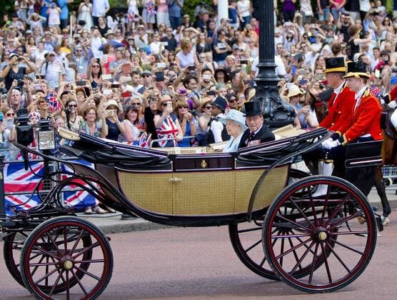 17-06-2017 England The ceremony of the Trooping the Colour, marking the monarch s official birthday, in London. Queen Elizabeth II and Prince Philip, Duke of Edinburgh  Copyright: xPPE NIEBOERx