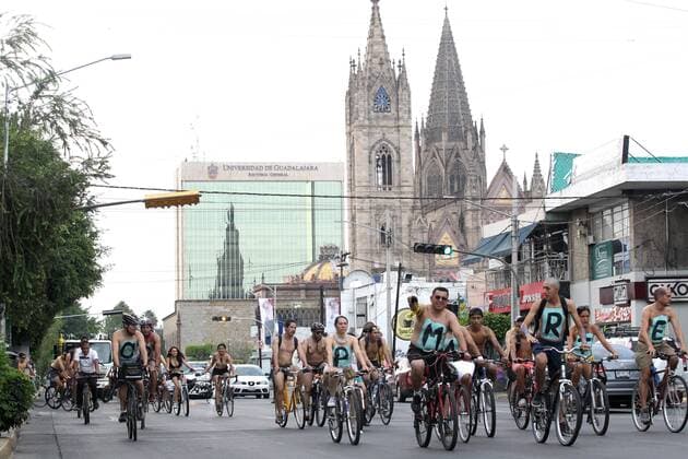 Riders participates naked in the World Naked Bike Ride (WNBR) in Guadalajara, Mexico, 17 June 2017. The event takes place simultaneously in more than 120 cities on the planet in spring and summer each year to demand respect for the cyclists, care for the environment, promotion of bicycle use and respect for nudity. WORLD NAKED BIKE RIDE 2017 !ACHTUNG: NUR REDAKTIONELLE NUTZUNG!  Copyright: xUlisesxRuizxBasurtox GUA16 20170618-636333590610857251