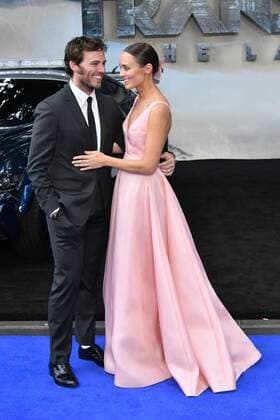 . 18 06 2017. London, United Kingdom.Sam Claflin, Laura Haddock attend Transformers: The Last Knight UK film premiere. Premiere for fifth instalment of the action franchise, at Cineworld Leicester Square, London.  xNilsxJorgensenx xi-Imagesx IIM-15408-0046