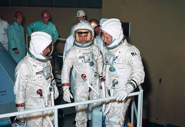 (August 1966) --- The three crew members for the Apollo-Saturn 204 (AS-204) mission check out the couch installation on the Apollo Command Module (CM) at North American s Downey facility. Left to right in their pressurized space suits are astronauts Virgil I. Grissom, Roger B. Chaffee and Edward H. White II. Editor s Note: The three astronauts died in a fire on the launch pad, Jan. 27, 1967. Hollywood CA USA  Copyright: xNASAx xLegacyxCollectionx 1003_185