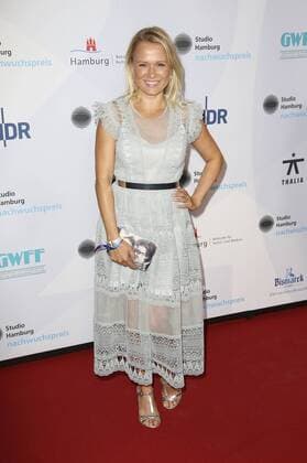Nova Meierhenrich beim Studio Hamburg Nachwuchspreis 2017 im Thalia Theater. Hamburg, 20.06.2017 Foto:xgbrcix xFuturexImage