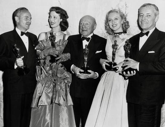 OSCARS. Beste Nebendarstellerin. Preisträgerinnen 1941-1950 Oscar winners at the 20th Annual Academy Awards. Best Picture Producer Darryl Zanuck, Best Actress Loretta Young, Best Supporting Actor Edmund Gwenn, Best Supporting Actress Celeste Holm and Best Actor Ronald Colman, 1948 Hollywood CA USA  Copyright: xThexLegacyxCollectionx 31568_008