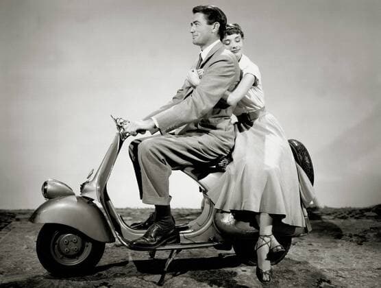 (Archival Classic Cinema - Audrey Hepburn Retrospective) Gregory Peck and Audrey Hepburn, Roman Holiday 1953 Paramount Hollywood CA USA  Copyright: xHAx 31569_021CPC