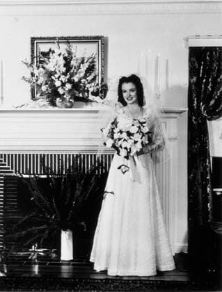 IMAGO ICONS: Marilyn Monroe Marilyn Monroe circa 1942 Hollywood CA USA  Copyright: xThexLegacyxCollectionx 32263_055THA