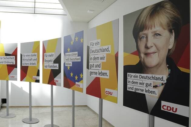Bilder des Tages Deutschland, Berlin, Pressekonferenz mit dem Generalsekretär der CDU Deutschlands, Dr. Peter Tauber, zur Vorstellung der Parteiplakate für den Bundestagswahlkampf 2017, 22.06.2017