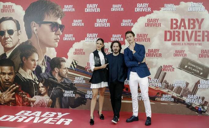 British film director Edgar Wright (C), US actor Ansel Elgort (R) and Mexican actress Eiza Gonzalez (L) pose during the presentation of the film Baby Driver in Madrid, Spain, on 23 June 2017. The film will be on Spanish theatres on 07 July 2017. BABY DRIVER !ACHTUNG: NUR REDAKTIONELLE NUTZUNG!  Copyright: xEmilioxNaranjox 20170623-636338159319032263
