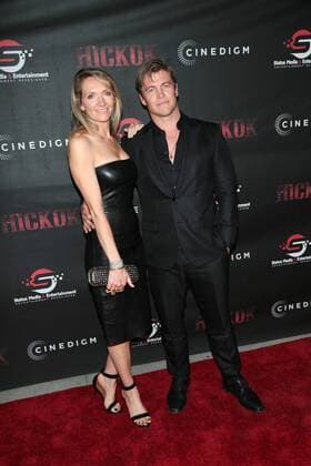 Luke Hemsworth und seine Ehefrau Samantha Hemsworth bei der Hickok Film Premiere am 22.06.2017 in Los Angeles Hickok Film Premiere in Los Angeles, 2017 