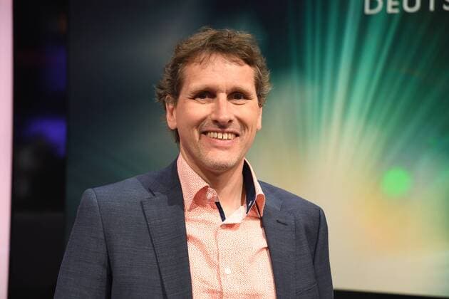 Kameramann Börres Weiffenbach, Preisträger Kamera Fernsehfilm posiert am 24.06.2017 bei einem Fototermin zur Verleihung des 27. Deutschen Kamerapreis in Köln.
