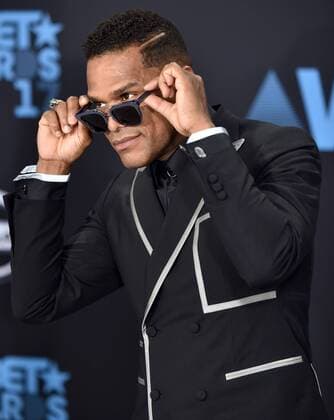 Singer-songwriter Maxwell attends the 17th annual BET Awards at Microsoft Theater in Los Angeles on June 25, 2017. The ceremony celebrates achievements in entertainment and honors music, sports, television, and movies released between April 1, 2016 and March 31, 2017.  LAP20170625224 CHRISTINExCHEW