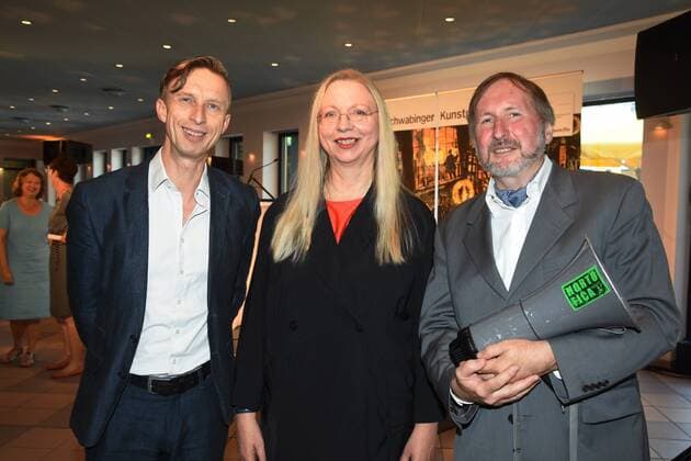 Preistraeger Thorsten Krohn Schauspieler Autor Gunna Wendt Autorin Wolfgang Schlick Express Brass Band Muenchen 26.06.17 Stadtsparkasse Muenchen Schwabinger Kunstpreisverleihung : Kunstpreis