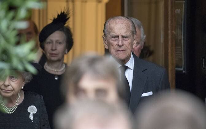 218931 Papixs Starface 2017-06-27 London Royaume Uni Funerailles de la Comtesse Mountbatten - 27th June 2017 London UK Britain s Queen Elizabeth accompanied by Prince Philip and Prince Charles attends the funeral of The Countess Mountbatten of Burma at St Paul s Church in Knightsbridge. Prince Philip duc d Edimbourg (Angleterre); Princesse Anne (Angleterre)  Copyright: xPapixsx xStarfacex STAR_218931_007