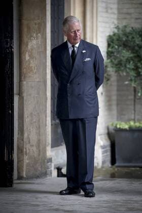 218931 Papixs Starface 2017-06-27 London Royaume Uni Funerailles de la Comtesse Mountbatten - 27th June 2017 London UK Britain s Queen Elizabeth accompanied by Prince Philip and Prince Charles attends the funeral of The Countess Mountbatten of Burma at St Paul s Church in Knightsbridge. Prince Charles de Galles (Angleterre)  Copyright: xPapixsx xStarfacex STAR_218931_013