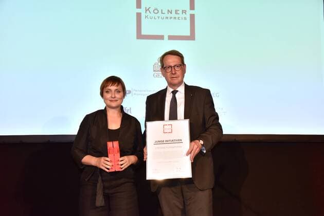Preisträgerin Stefanie Klingemann und Bruno Wenn Sprecher der Geschäftsführung der DEG Bank am 29.06.2017 in Köln bei der Verleihung des 8. Kölner Kulturpreis. Der Kölner Kulturpreis ist eine Auszeichnung des Kölner Kulturrates. Er würdigt die Leistungen des Vorjahres.