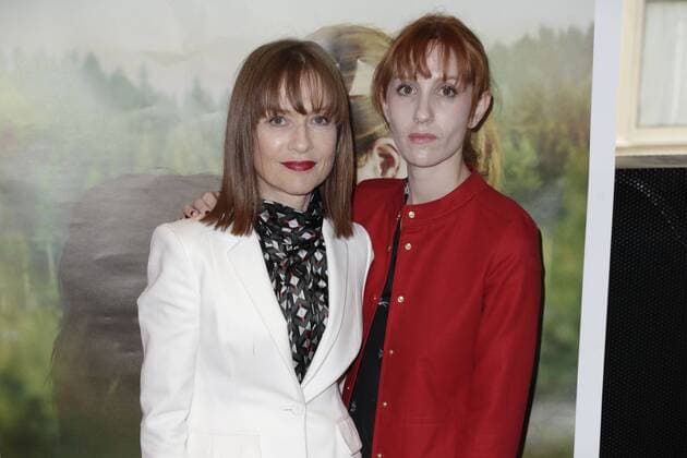 Isabelle Huppert et Lolita Chammah CELEBRITES : Avant Premiere du film Barrage - Paris - 29 06 2017 GwendolineLeGoff Panoramic 