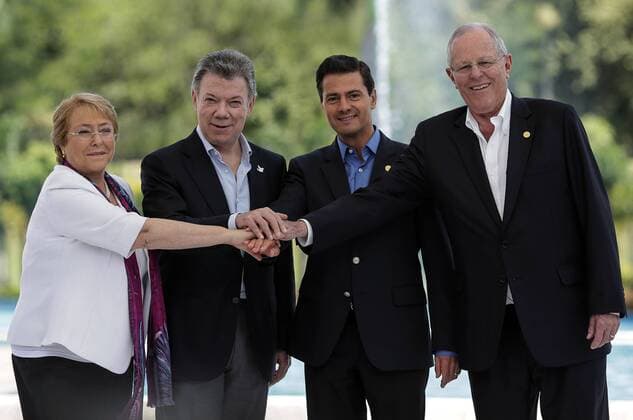 (170701) -- CALI, July 1, 2017 -- Chilean President Michelle Bachelet, Colombian President Juan Manuel Santos, Mexican President Enrique Pena Nieto, and Peruvian President Pedro Pablo Kuczynski (from L to R) join hands as they pose for photos during the 12th Summit of the Pacific Alliance (AP), in Cali, Colombia, on June 30, 2017. Business leaders in the Pacific Alliance (AP) see increasing trade with Asia as the main goal of the four-member Latin American trade bloc. At a business forum that took place Friday on the sidelines of the AP s 12th summit meeting in Cali, Colombia, business leaders from Mexico, Peru, Chile and Colombia took part in a panel discussion entitled the Pacific Alliance as a springboard to get closer to the Asia Pacific. ) (zcc) COLOMBIA-CALI-PACIFIC ALLIANCE-SUMMIT JhonxPaz 