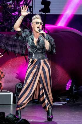 July 2, 2017 - Milwaukee, Wisconsin, U.S - PINK (ALECIA MOORE) performs live at Henry Maier Festival Park during Summerfest in Milwaukee, Wisconsin Milwaukee U.S. - ZUMAs135 20170702_zap_s135_030 Copyright: xDanielxDeSloverx