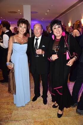 Unternehmer Erwin Müller und seine Ehefrau Anita mit Uschi Ackermann beim Spa Diamond Award 2017 am 3.07.2017 in Berlin Spa Diamond Award 2017 in Berlin 