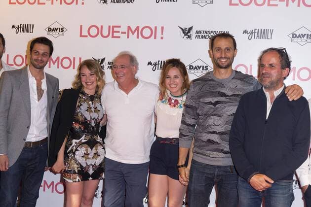 l equipe du film CELEBRITES : Avant Premiere du film Loue-moi - Paris - 03 07 2017 StephenCaillet Panoramic 