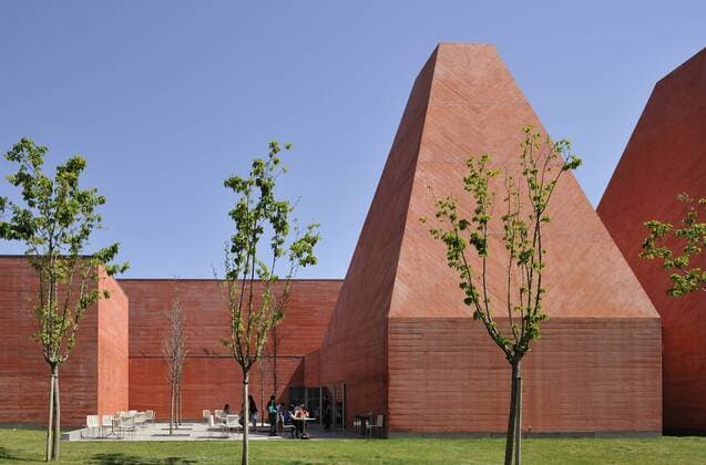 Architektur von Eduardo Souto de Moura Casa Das Historias Paula Rego, the House of Stories and Drawings by Paula Rego, museum in Cascais, Portugal, 2009 Portugal  Copyright: xYurixPalminx 14021-270-1
