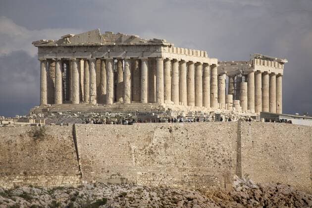 Ruins of the Parthenon temple on the Athenian Acropolis, Greece, dedicated to the maiden goddess Athena, whom the people of Athens regard as their patron. Athen Griechenland Greece  Copyright: xAchimxBednorzx 40005-130-1