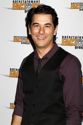 LOS ANGELES - JUL 6: James Duval at the Garlic And Gunpowder Premiere at the TCL Chinese 6 Theaters on July 6, 2017 in Los Angeles, CA  Copyright: xKathyxHutchinsx xIPAx xHutchinsxPhotox