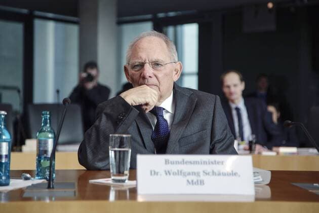 16.02.2017, Berlin, Deutschland - Öffentliche Sitzung des 4. Untersuchungsausschusses, Cum Ex-Geschäfte. Foto: Zeugenvernehmung von Bundesfinanzminister Dr. Wolfgang Schäuble, CDU, im Sitzungssaal des 4. Untersuchungsausschusses. MR: N