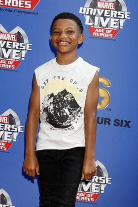 LOS ANGELES - JUL 8: Lonnie Chavis at the Marvel Universe Live Red Carpet at the Staples Center on July 8, 2017 in Los Angeles, CA  Copyright: xKathyxHutchinsx xIPAx xHutchinsxPhotox
